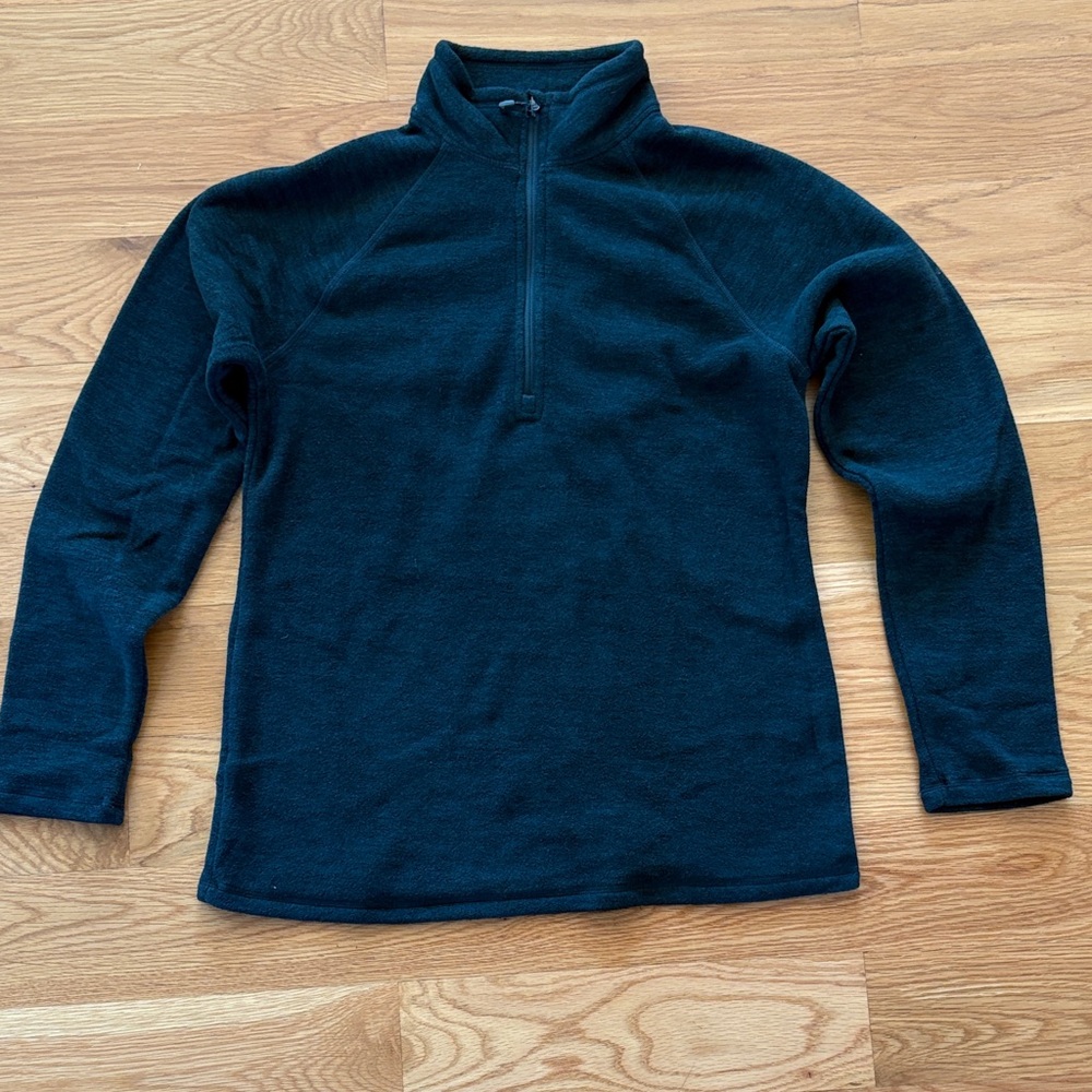 Eddie Bauer Women's Black Zip-Up Top